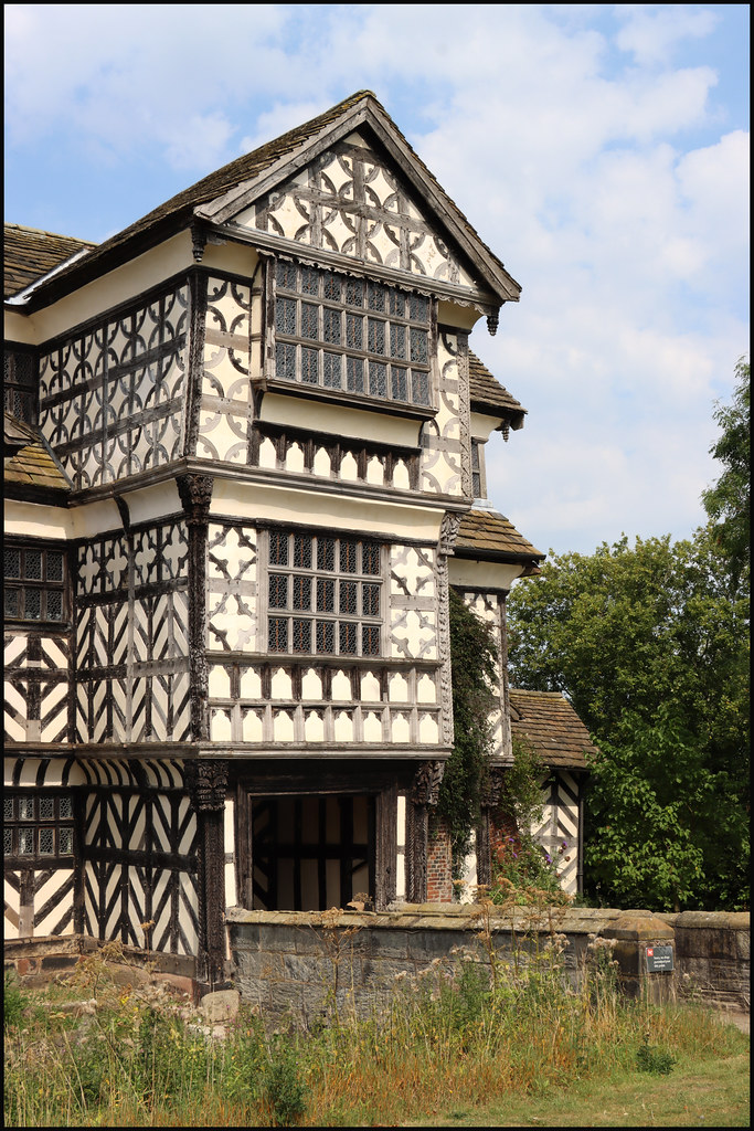 Little Morton Hall. August 2022. NT 27 mtb1975 ( Chesterfield) Flickr