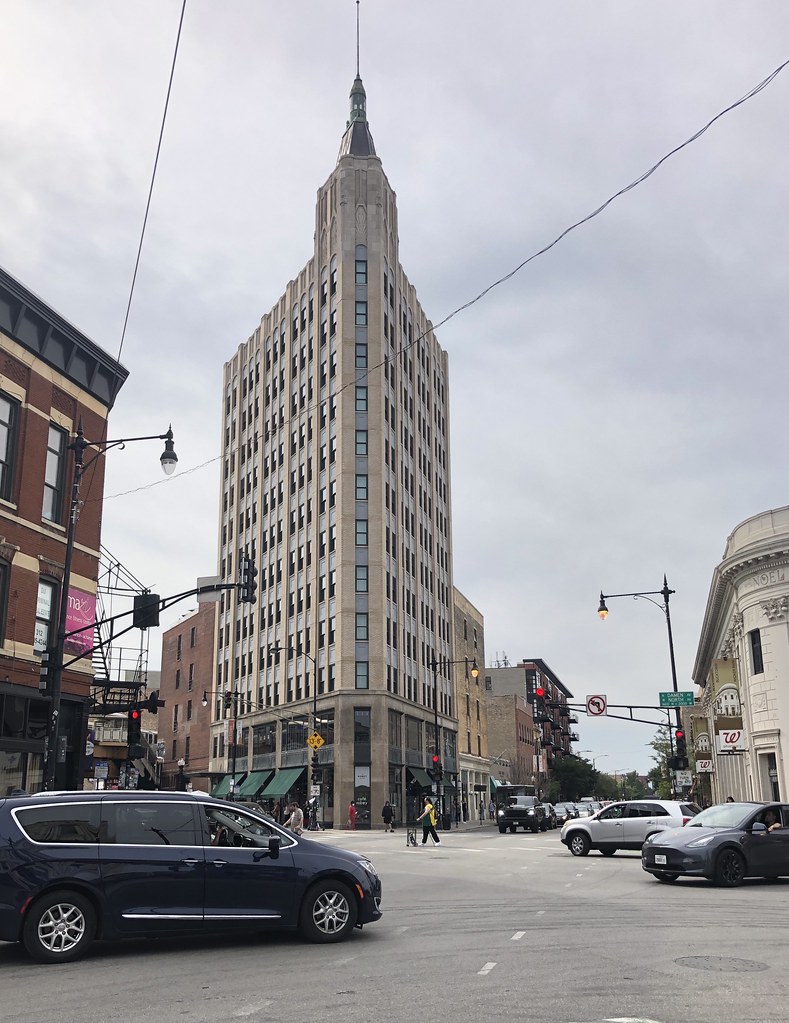 Northwest Tower, Chicago The Northwest Tower in the Wicker… Flickr