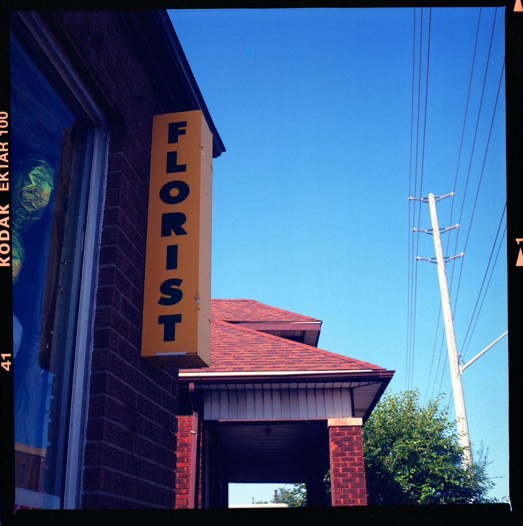 Florist Yashica mat 124g / ektar 100 Windsor Ontario epso… Flickr