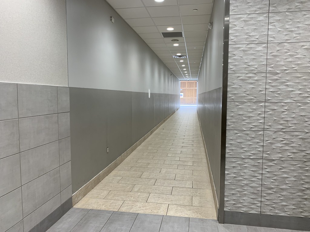 Patrick Henry Mall interior Patrick Henry Mall (565,343 sq… Flickr