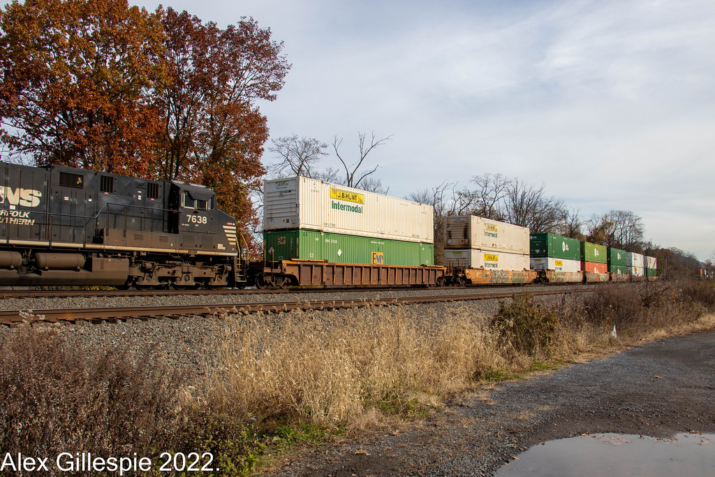 JB Hunt Container 3EMP Container 3 JB Hunt and EMP Contai… Flickr