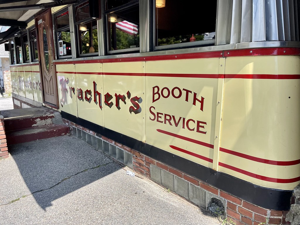 Front panel of Fracher’s Diner in Plymouth, New Hampshire.… Flickr
