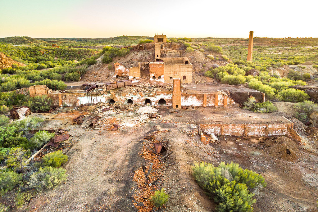 Crumbling Ruins Of the Mount Elliott Smelter (Selwyn, Nort… Flickr