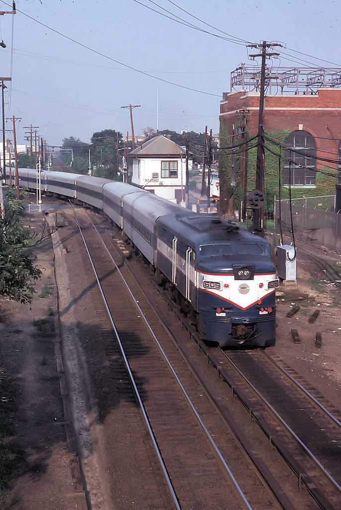 LIRR 605, Mineola, NY Long Island Railroad power pack 605 … Flickr