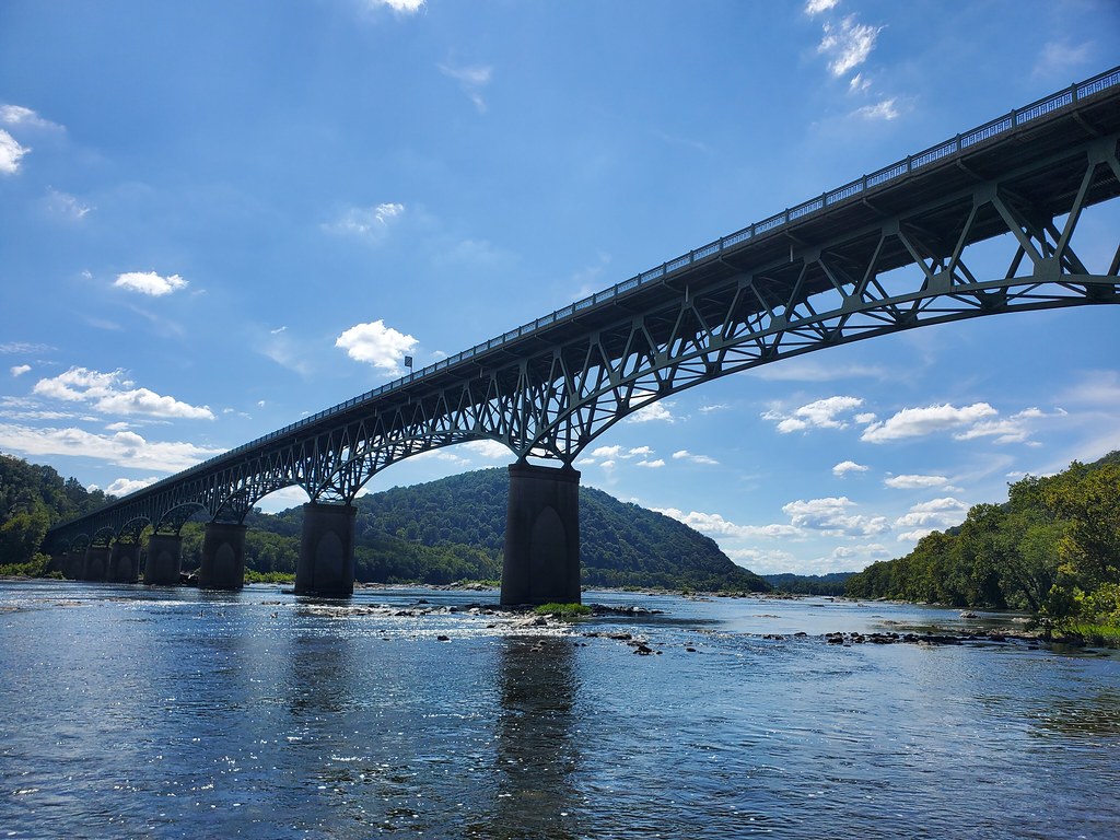 Hwy 340 Bridge crossing the Potomac River Potomac River, j… Flickr