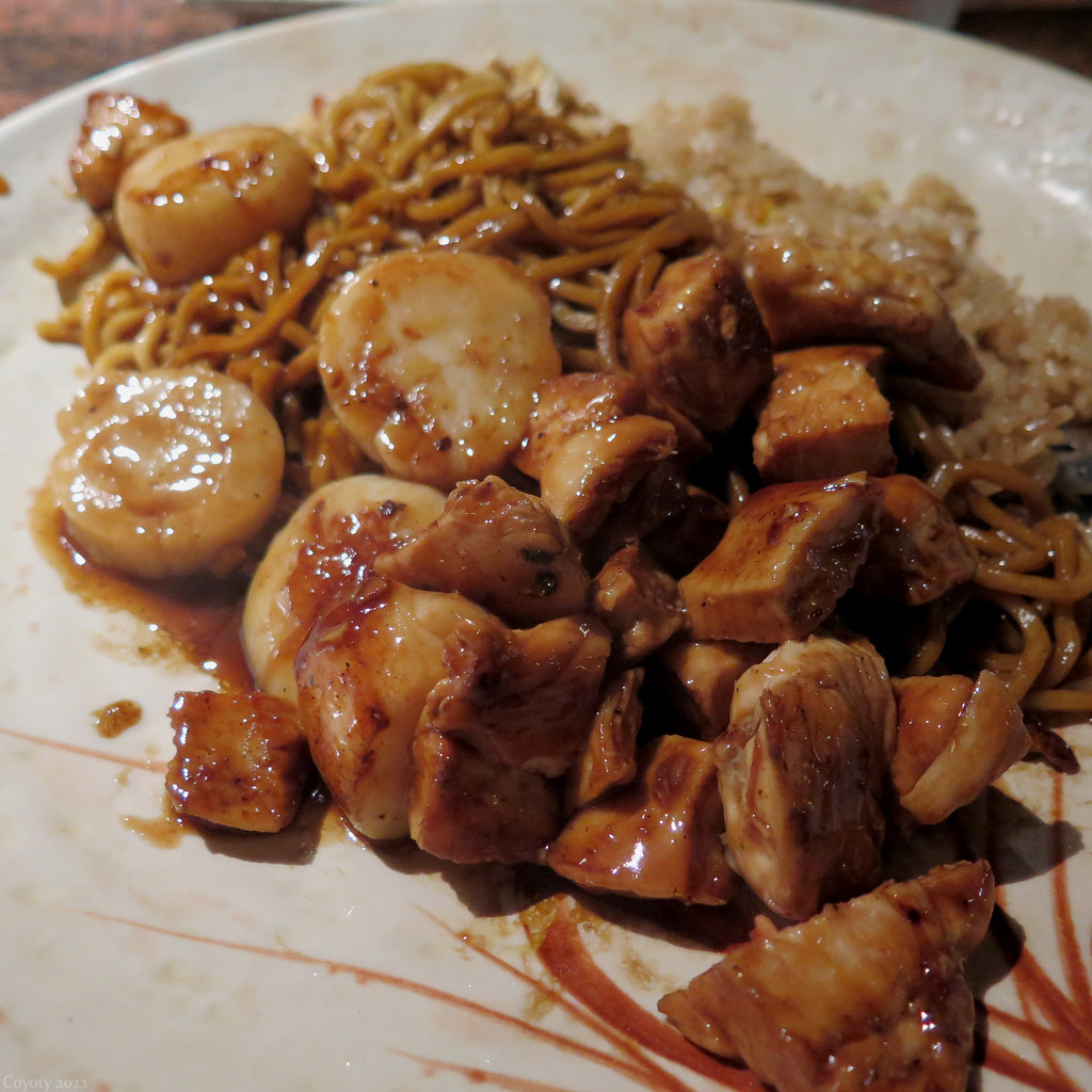 Hibachi Chicken and Scallops With fried noodles and fried … Flickr