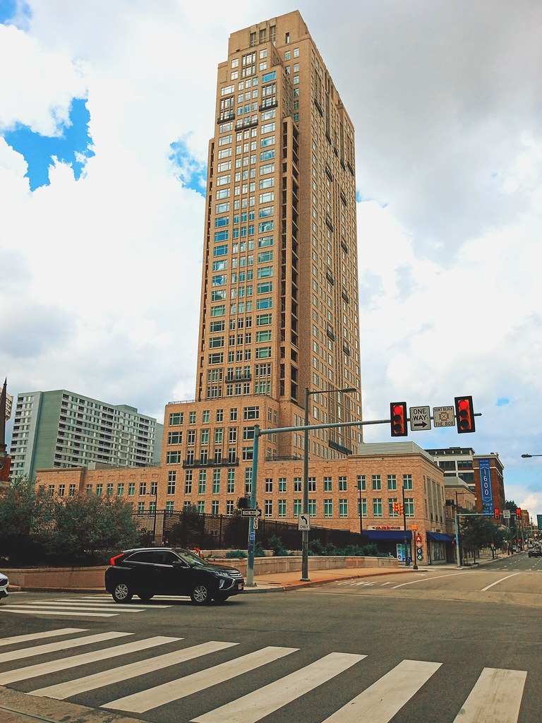 The Alexander apartment building, Philadelphia, August 22,… Flickr
