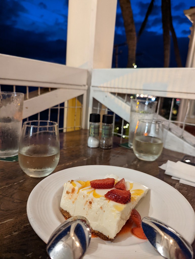 Big Island (754)Dessert Lilikoi Cheesecake Lilikoi=Passi… Flickr