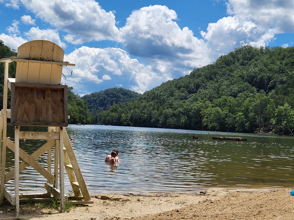 Hungry Mothers State Park Bobby & DeAnna Reynolds Flickr