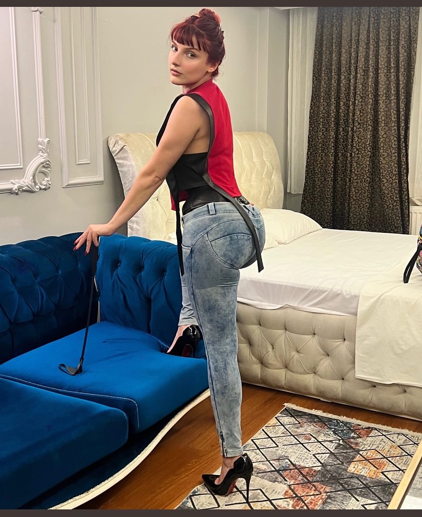 Dilek Kaya-------------- | Dilek Kaya | Slave Zero | Flickr