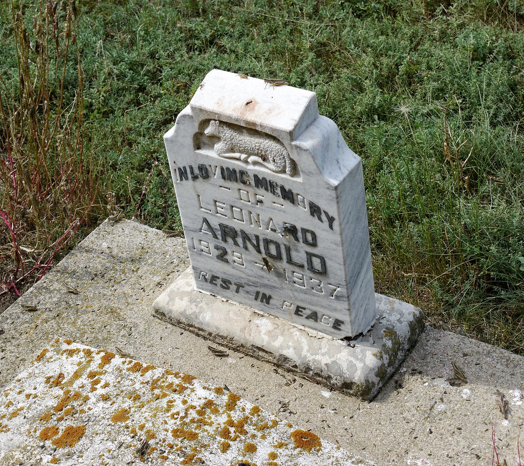 Elim MB Cemetery SK 20220821_123259 P1020364 Grave marker … Flickr