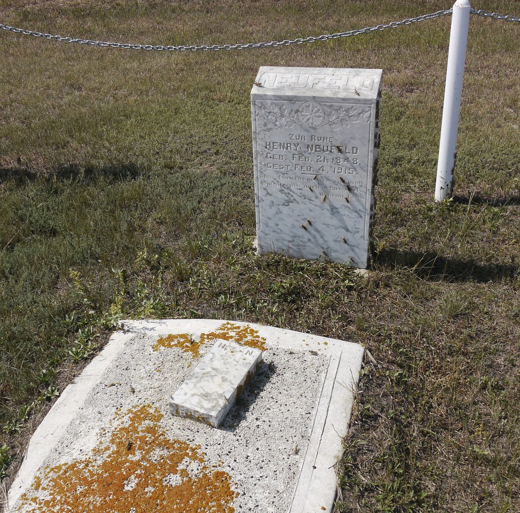 Elim MB Cemetery SK 20220821_125014 P1020460 Grave marker … Flickr