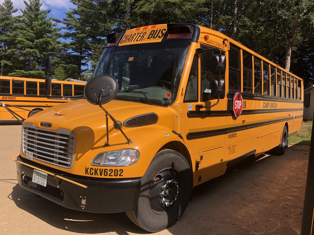 KCKV6202 First Student Salem, NH for Camp Lincoln 02intlbluebird