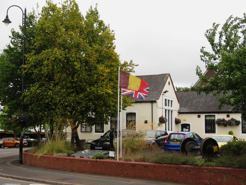Wolverton Town Hall portemolitor Flickr