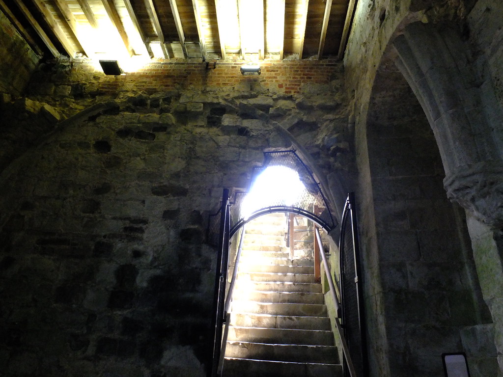 Castle Basement At Pevensey Castle Pevensey Castle a Saxo… Flickr