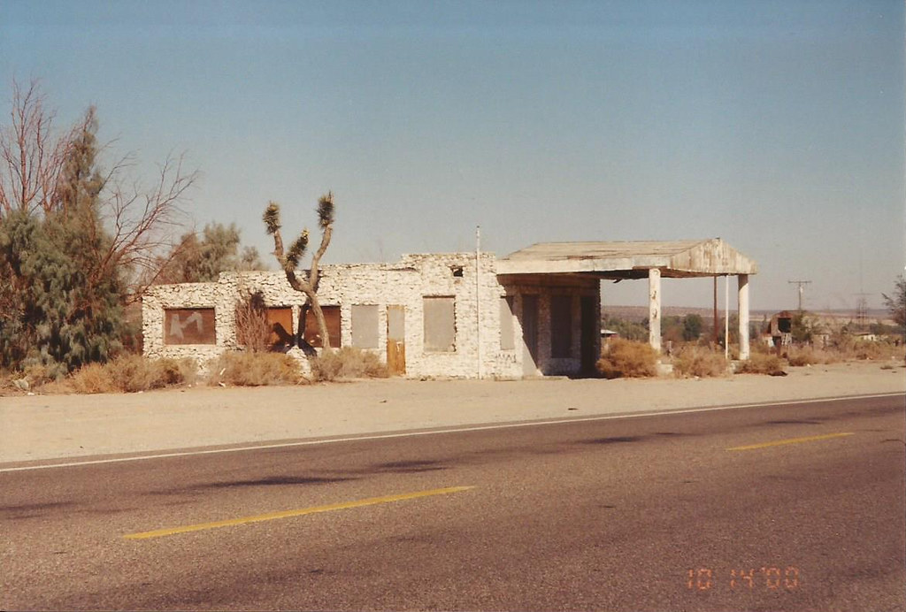 Oro Grande, CA remains of Potapov's Service Station and … Flickr