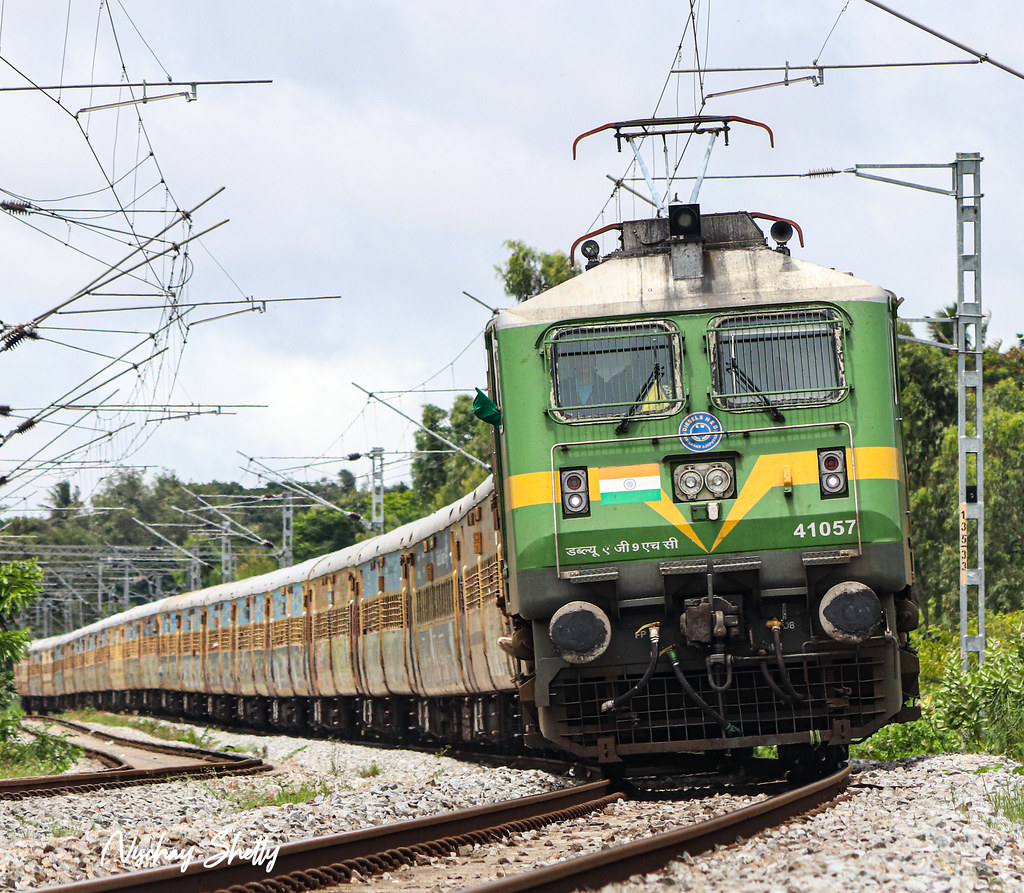 Kjm ️ Banaras Works , Varanasi assembled 41057… Flickr