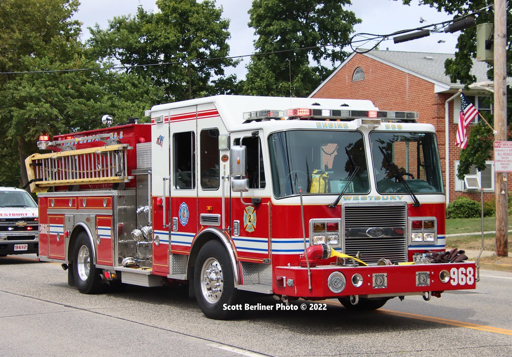 WESTBURY, NY FIRE DEPARTMENT ENGINE 968 Scott Berliner Flickr