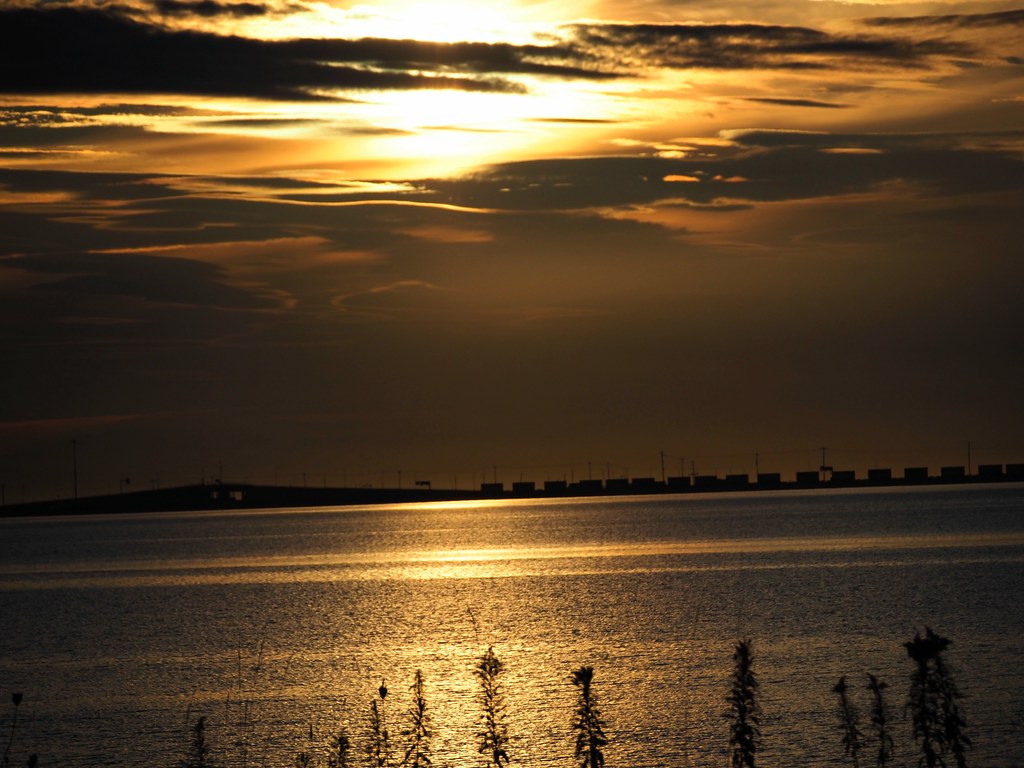 Tsawwassen Sunset A beautiful view of the sunset close to … Flickr