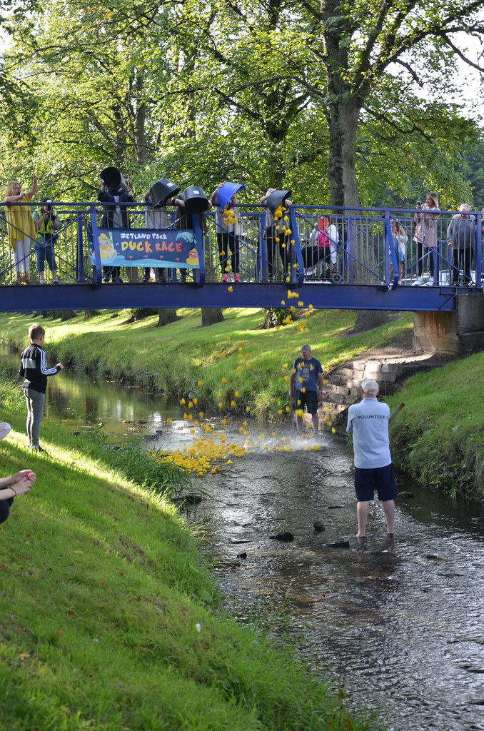 Zetland Park Grand Opening Duck Race (28) Zetland Park Flickr