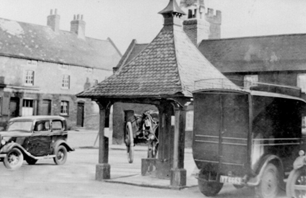 Bramcote Lane Wollaton Square c.1930s Graham Woodward Flickr