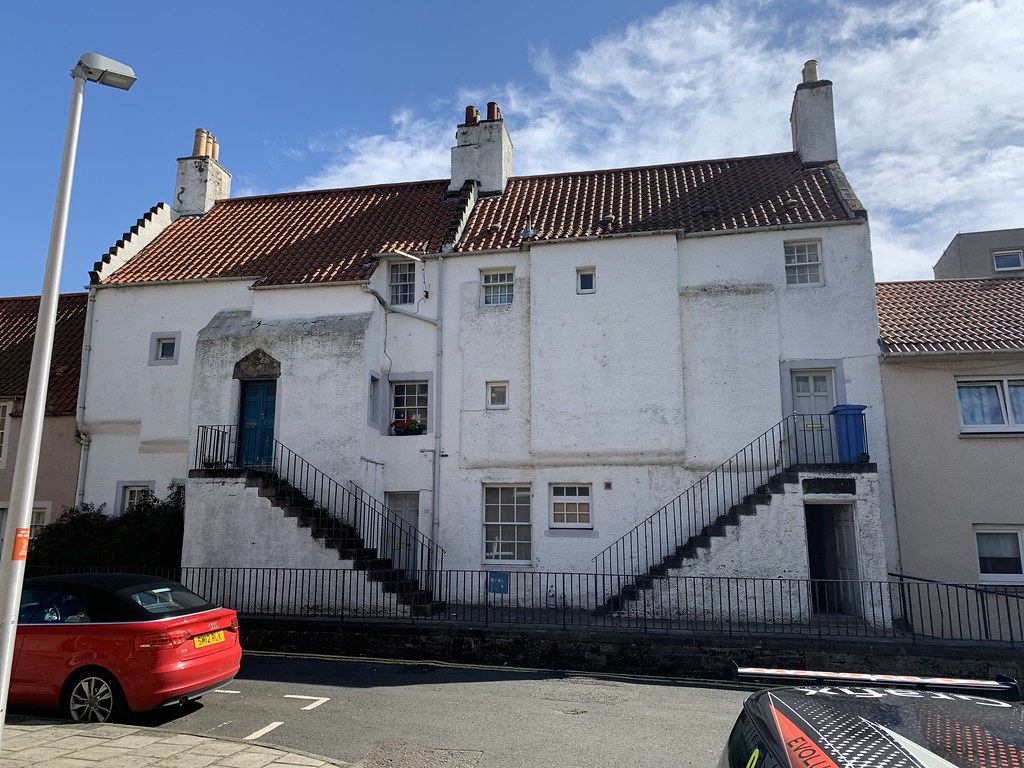 2527 Somerville Square. {listed building}. Burntisland. F… Flickr