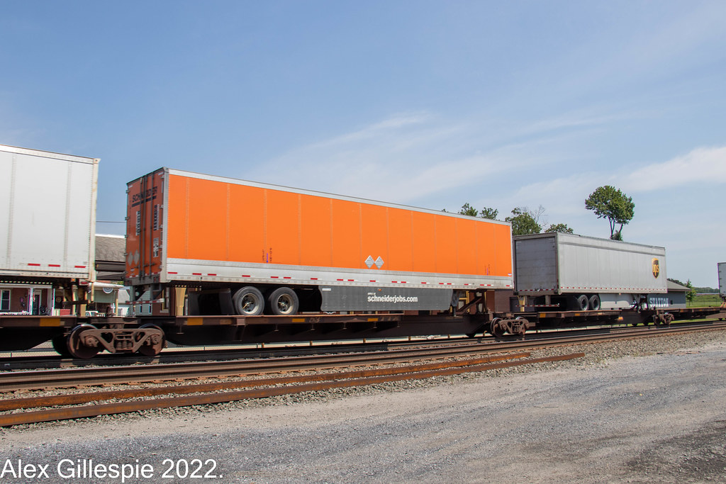 Schneider Trailer Schneider Trailer heads west on the NS 2… Flickr
