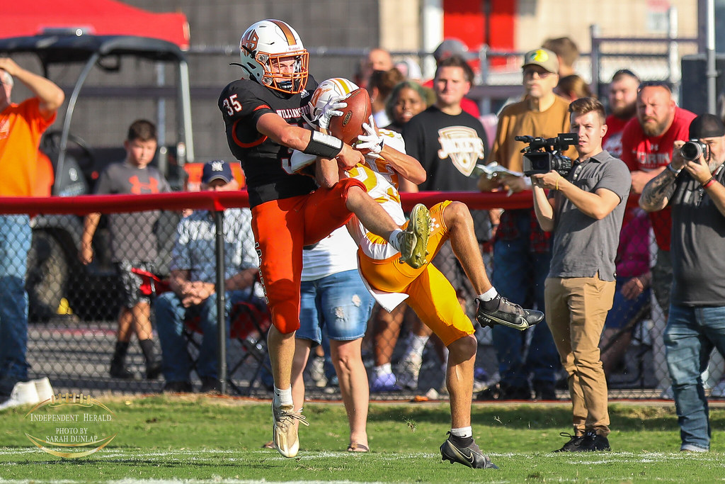 OHS vs. Williamsburg Football 8/19/22 Sarah Dunlap Flickr