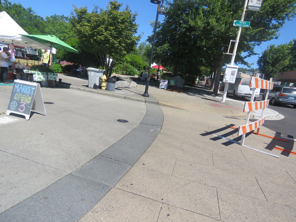 IMG_5339 Renton Farmers Market at Piazza Park Andy Nystrom Flickr