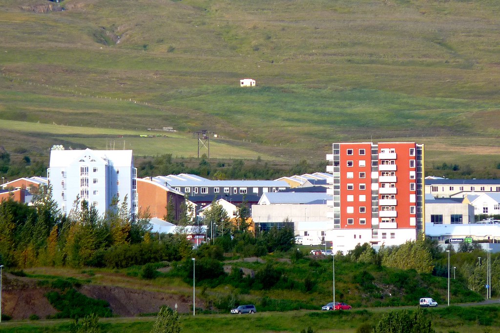 Apartments and Homes in Akureyri, Iceland Joseph Hollick Flickr