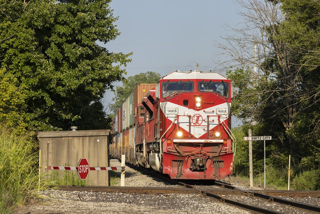 INRD SAHW at Switz City The SAHW crosses the Indiana South… Flickr