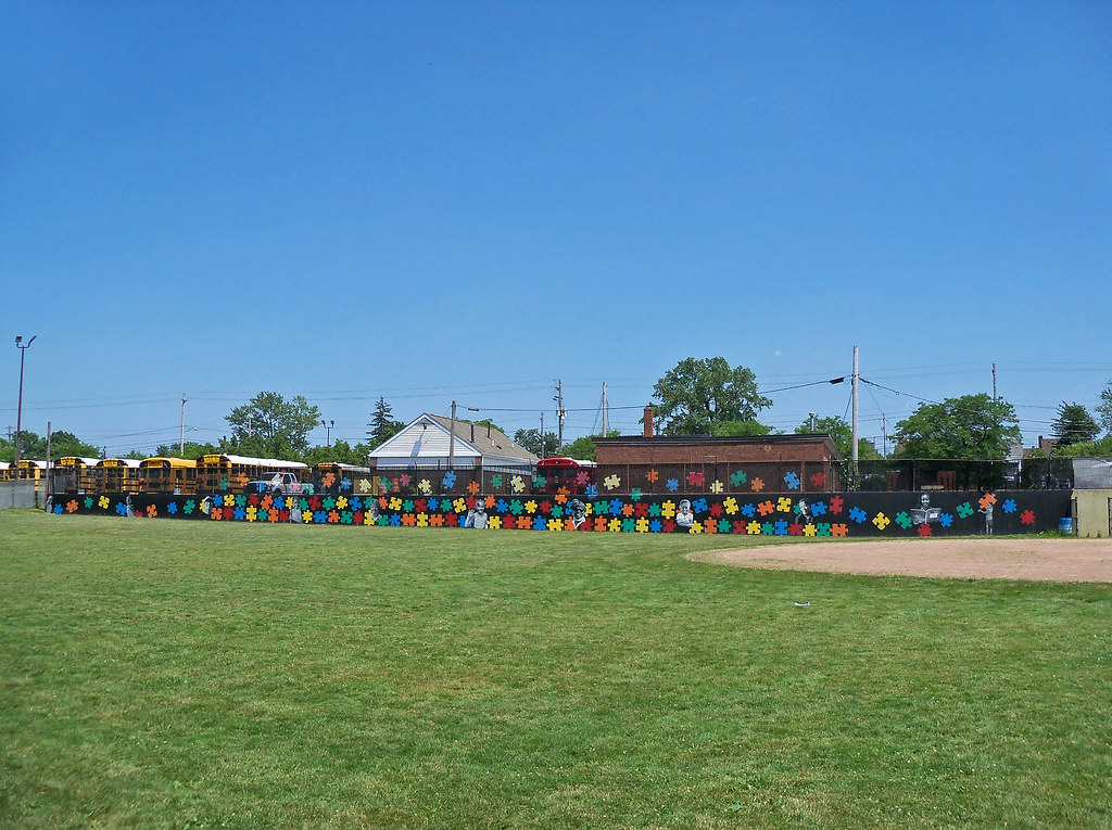 OH Shaker Heights Mural 5 Mural in Shaker Heights, Ohio.… Flickr