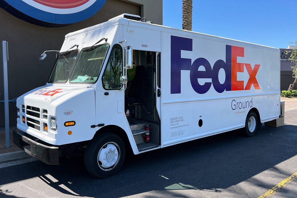 FedEx Ground / Desert Sun Delivery 2012 Freightliner MT55 … Flickr