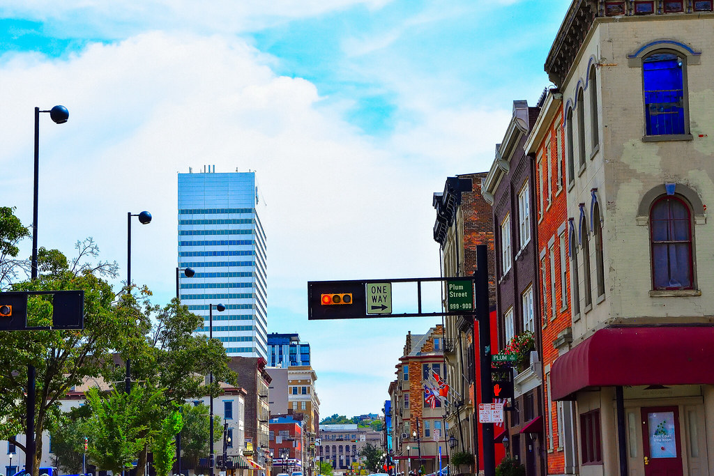 DSC_2467_Aa6 West Court Street at Plum Street Central Bu… Flickr