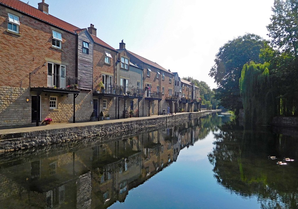 Canalside homes Trevor Hart Flickr