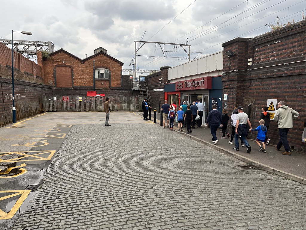 Stockport Railway Station Graham Benbow Flickr