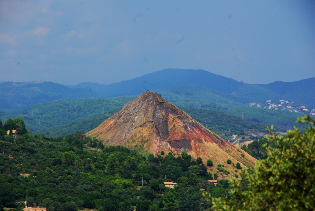 Alès Gard Un terril à Alès. JeanMarc Bilquez Flickr
