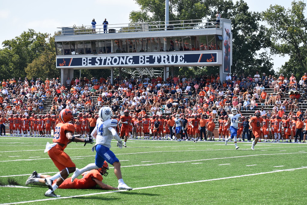 DSC_0145 Aurora Football Flickr