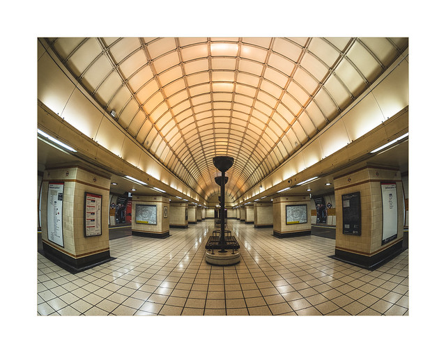 Gants Hill Tube Station 246/365 (3,564) Up to London on Sa… Flickr