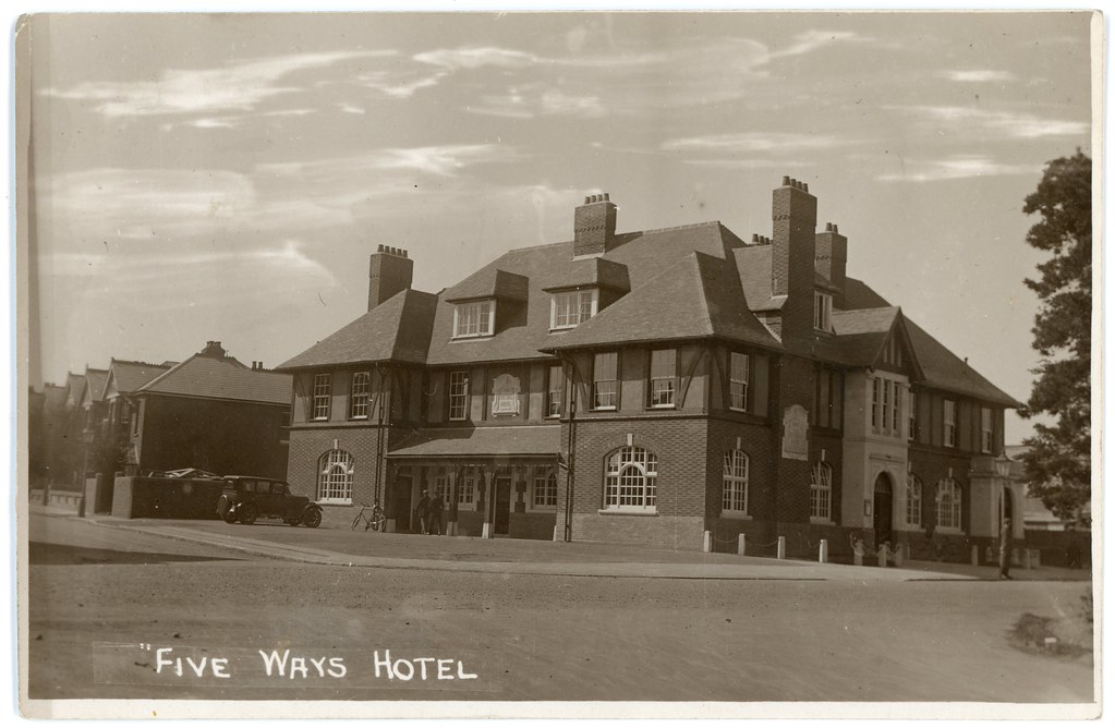 Five Ways Hotel (Fiveways Hotel), 423 Charminster Road, Charminster