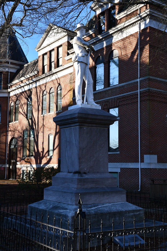 Private of ’61 Confederate Monument (Paris, Tennessee) Flickr