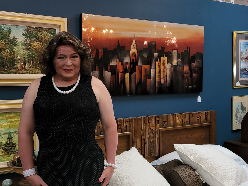 2022 JUL 31 _ AVONLEA Antique Mall JAX, FL Dee Gregory Flickr