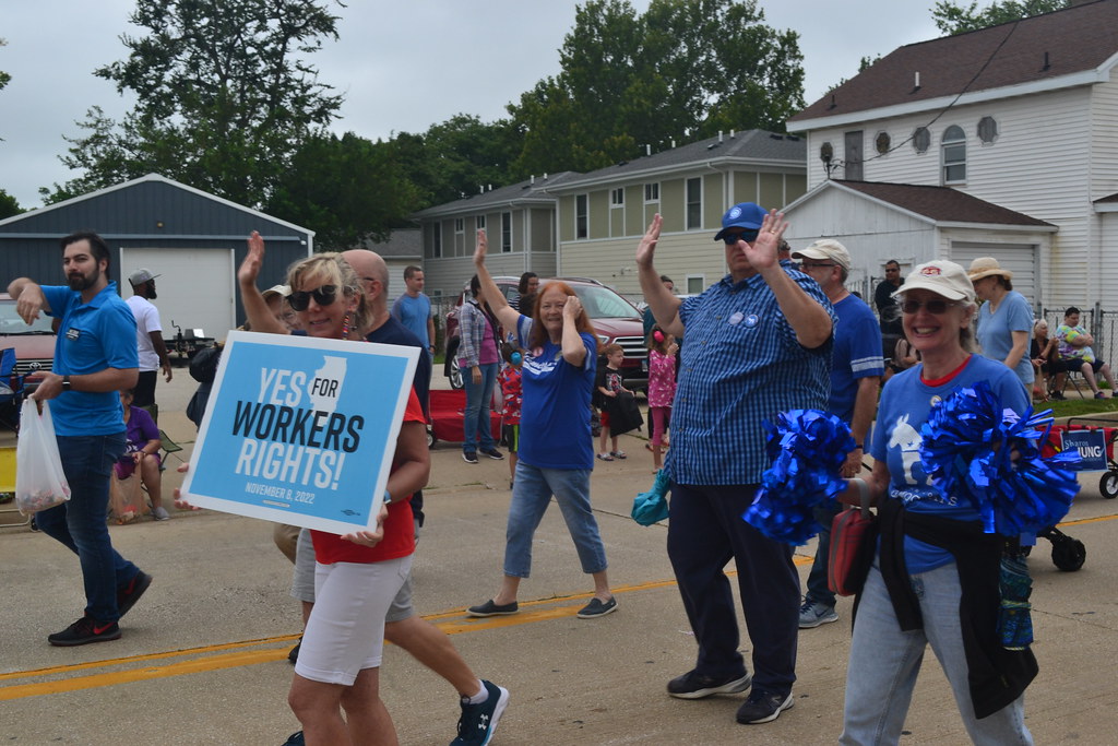 McLean Co Democrats Bloomington IL Labor Day Parade 2022 matejka53