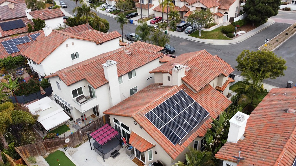 Solar panels Murrieta Installing solar panels Murrieta wit… Flickr