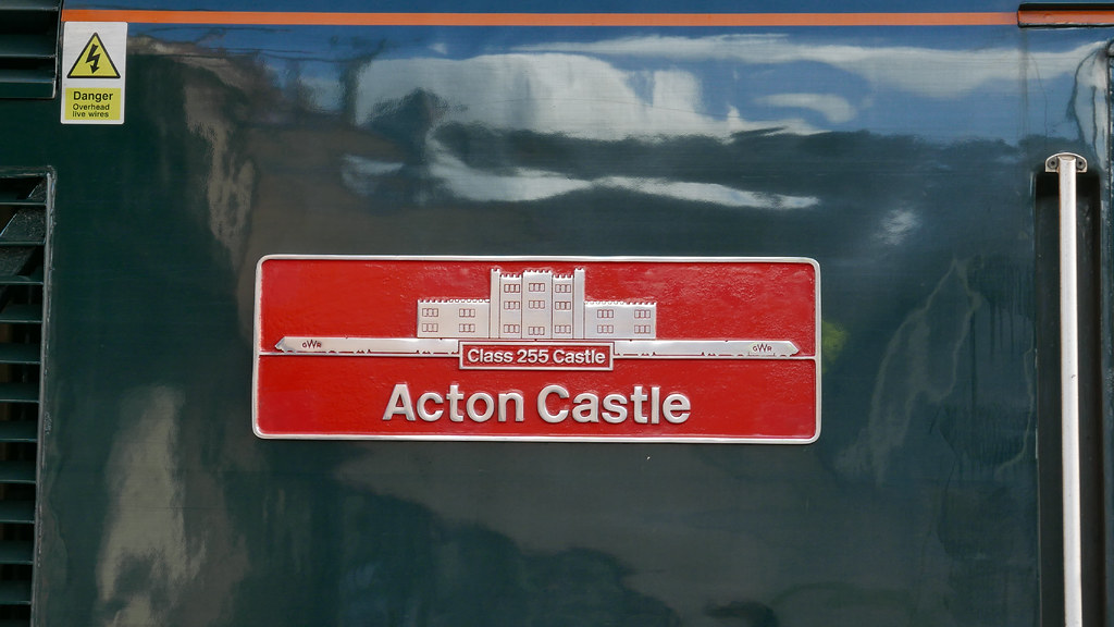 43027 Acton Castle at Yatton GWR service 2C81 15.00 Cardif… Flickr