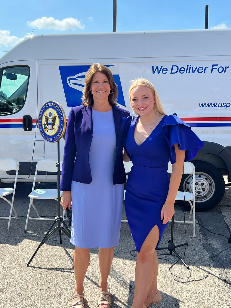 Galesburg Post Office Renaming Ceremony 9.07.22 Cheri Bustos Flickr