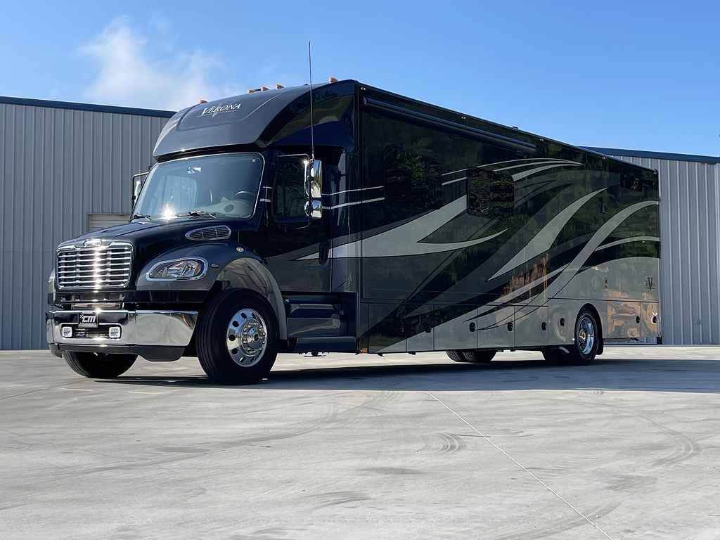 2019 Renegade Verona 40VBH Motorhome w/Bunks 350HP Cummins… Flickr