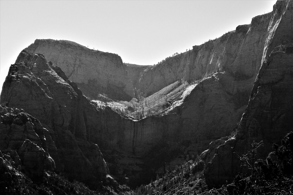 Hanging valley geology 2252 In the Kolob Canyons region of… Flickr