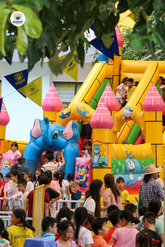 IMG_9125 Everest School Flickr