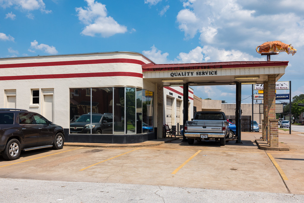 Mechanic Shop (L2040856) Richmond, Texas Jay O'C Flickr